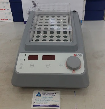 Máy ủ nhiệt khô Dlab HB120-S